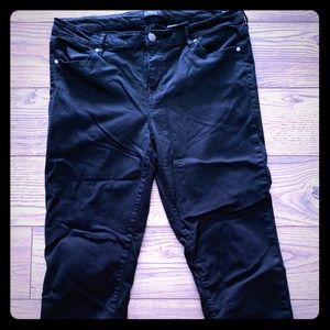 Black jegging jeans